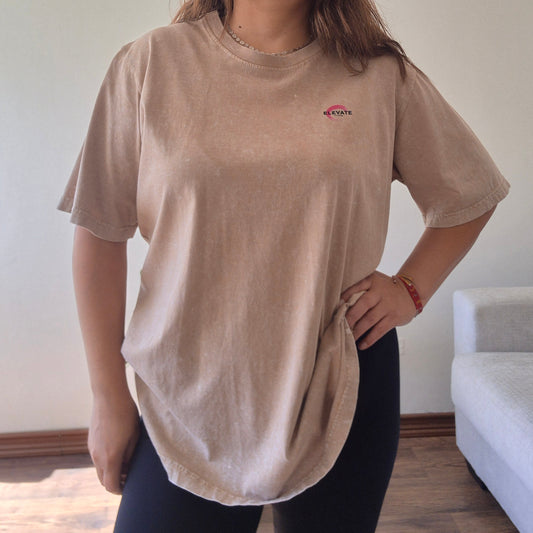 Polera Elevate Oversize — Cómoda, Versátil y con Actitud